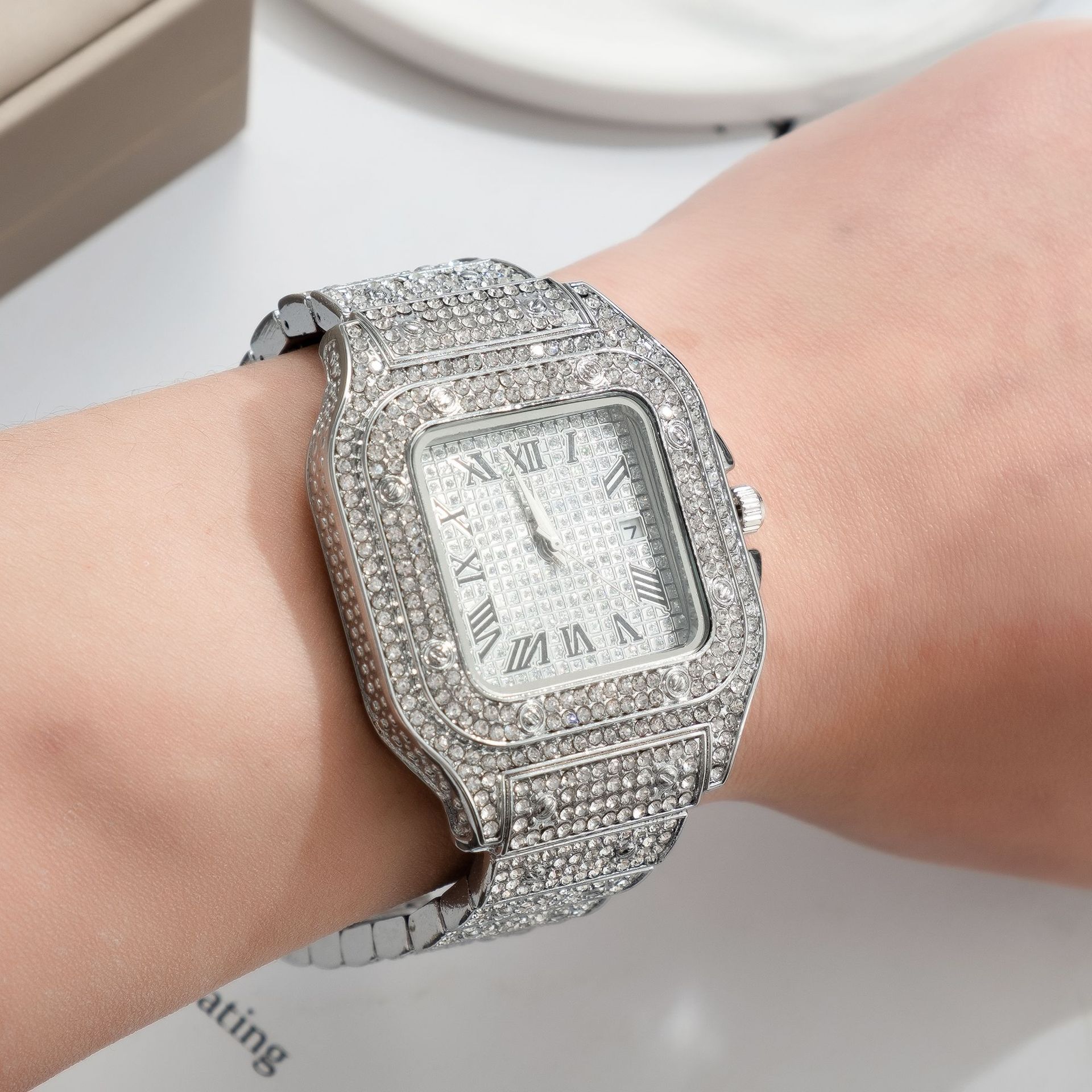 UTHAI L77 Jam Tangan Pria Modi - Cartier Watch Tank ulasan dan harga